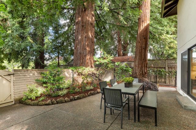 1330 Johnson Street, Menlo Park, CA 94025