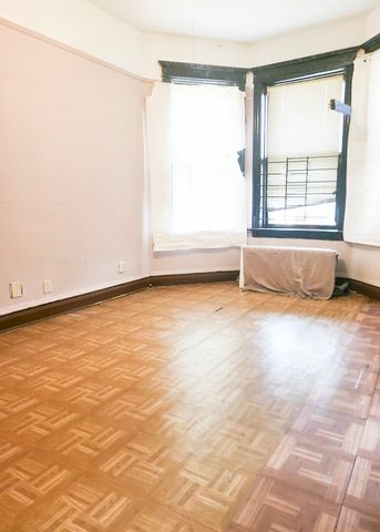 5350 S Winchester Avenue, Chicago, IL 60609