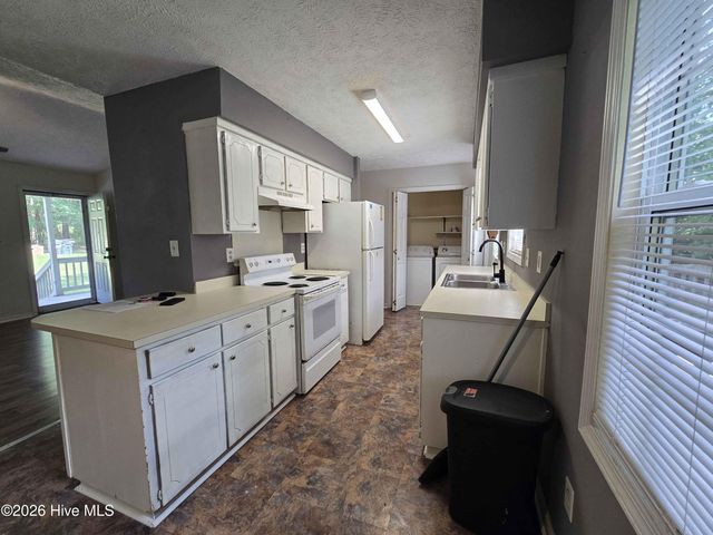1117 Avalon Drive, Rockingham, NC 28379