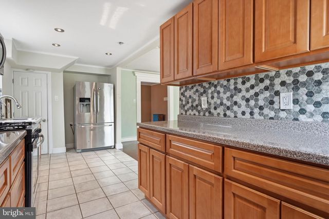 2390 PHILMONT AVE, Huntingdon Valley, PA 19006