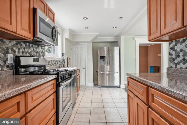 2390 PHILMONT AVE, Huntingdon Valley, PA 19006