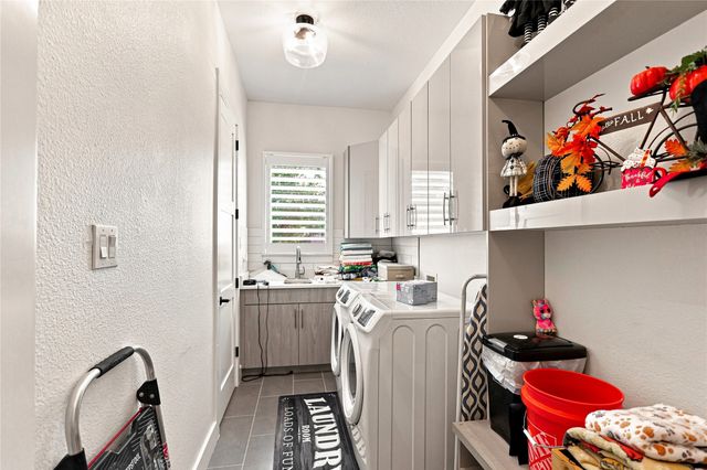 2080 Holt Way, Grapevine, TX 76051