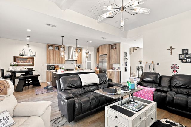 2080 Holt Way, Grapevine, TX 76051