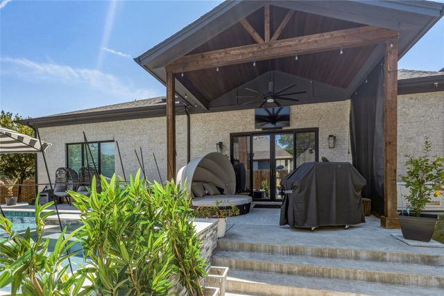 2080 Holt Way, Grapevine, TX 76051
