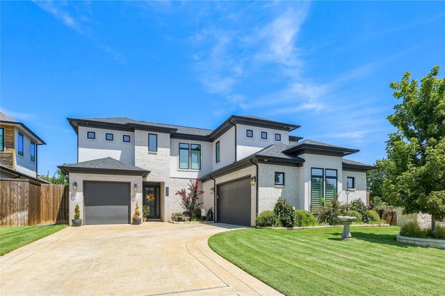 2080 Holt Way, Grapevine, TX 76051