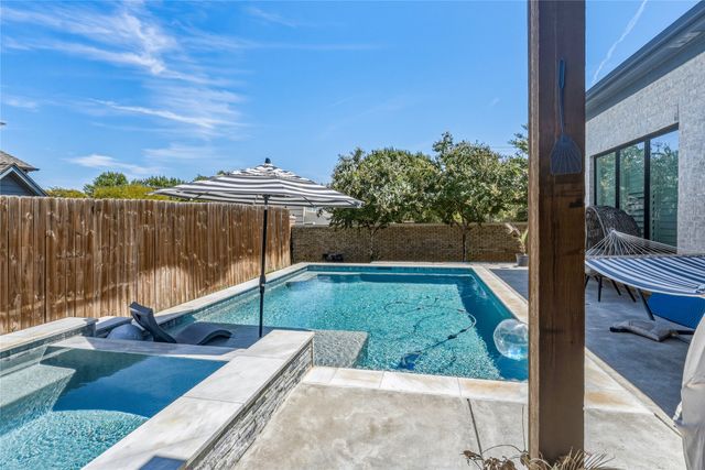 2080 Holt Way, Grapevine, TX 76051