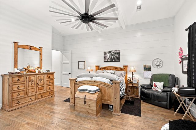 2080 Holt Way, Grapevine, TX 76051