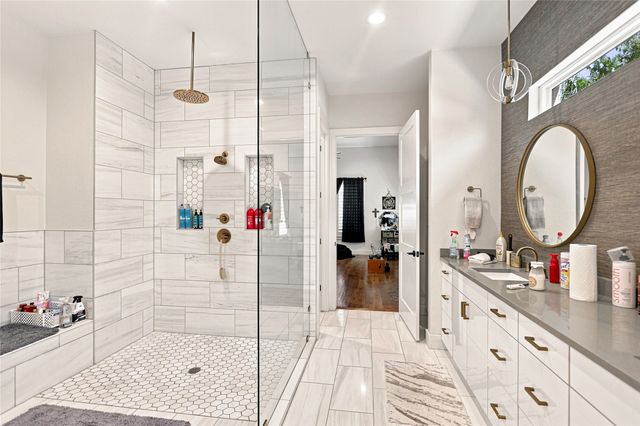 2080 Holt Way, Grapevine, TX 76051