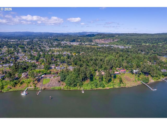 River Cliffs Dr, St Helens, OR 97051