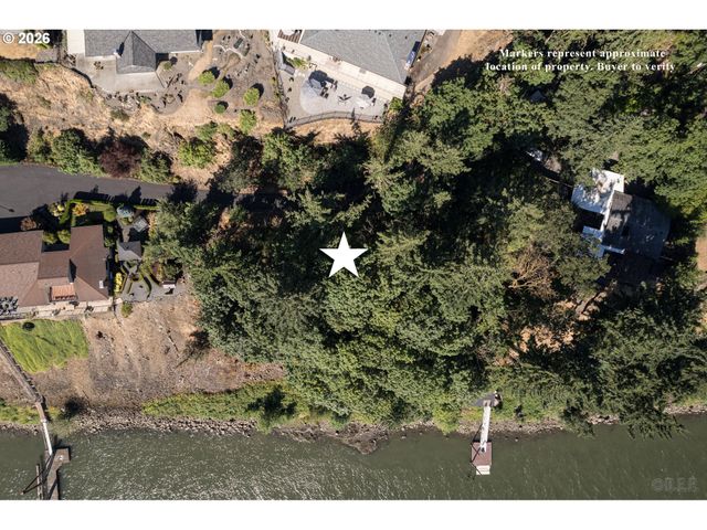River Cliffs Dr, St Helens, OR 97051