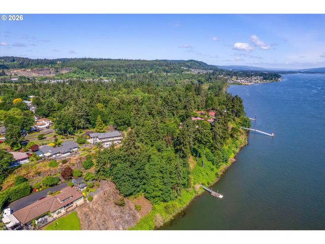 River Cliffs Dr, St Helens, OR 97051