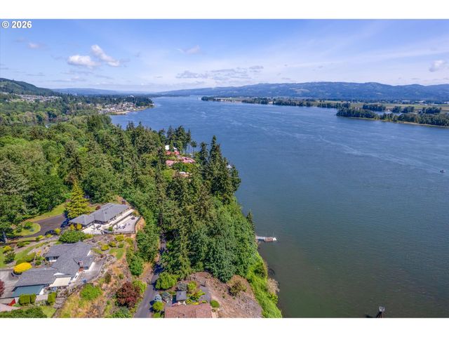 River Cliffs Dr, St Helens, OR 97051