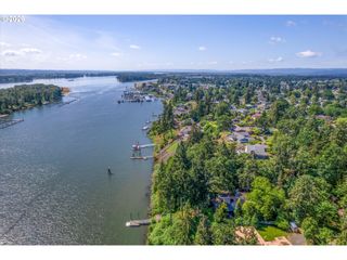 River Cliffs Dr, St Helens, OR 97051