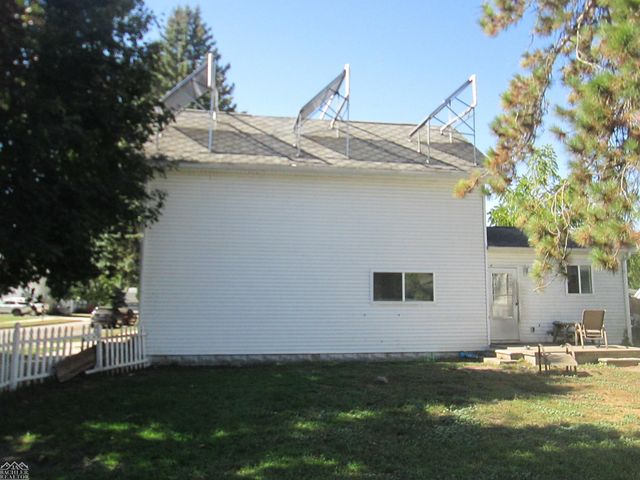 312 Bruce Street, Marine City, MI 48039