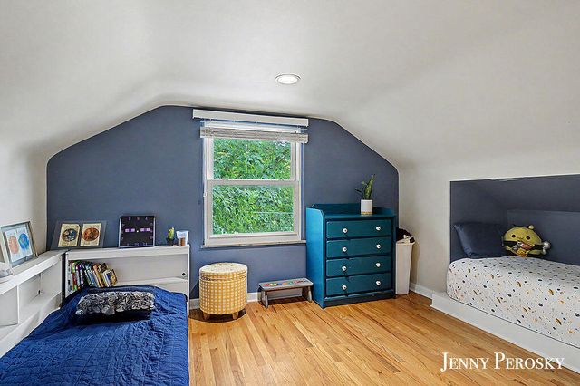 1044 Breton Road Se, East Grand Rapids, MI 49506