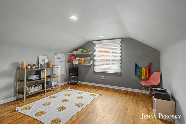 1044 Breton Road Se, East Grand Rapids, MI 49506