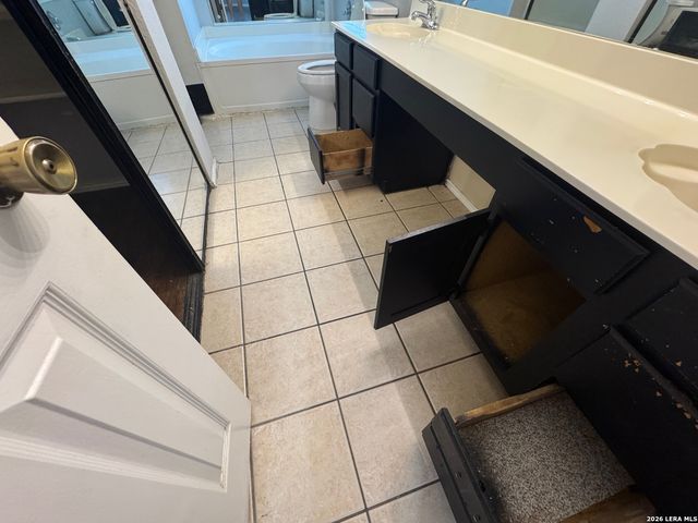9839 Logans Ridge, Converse, TX 78109
