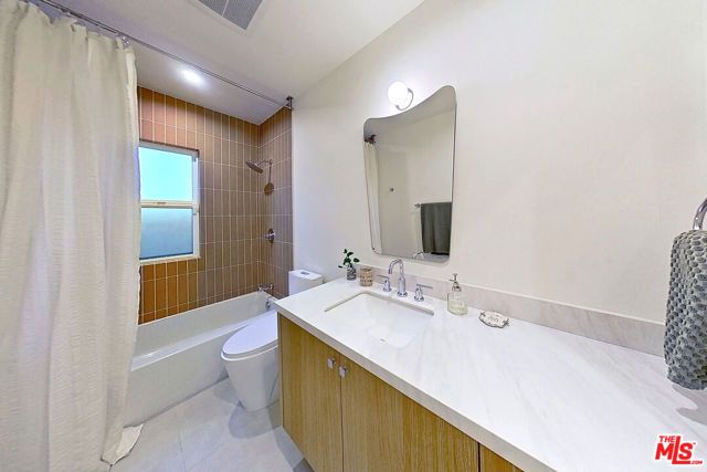 1008 N Catalina Street, Burbank, CA 91505