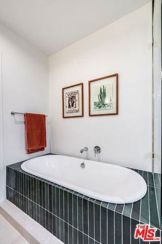 1008 N Catalina Street, Burbank, CA 91505