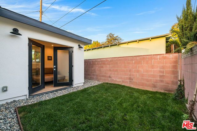 1008 N Catalina Street, Burbank, CA 91505