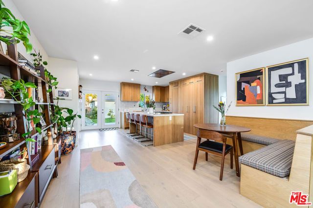 1008 N Catalina Street, Burbank, CA 91505