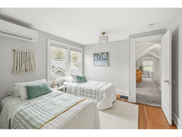 3343 Ne 11TH Ave, Portland, OR 97212