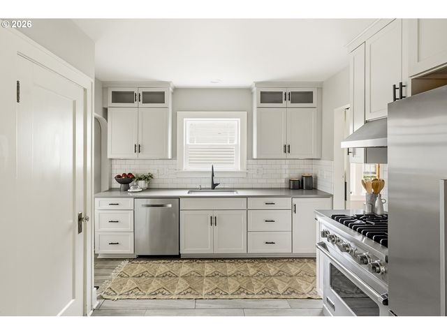 3343 Ne 11TH Ave, Portland, OR 97212