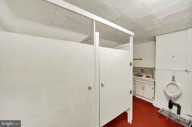 920 WHITMORE AVE, Baltimore, MD 21216