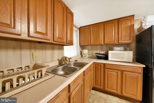 920 WHITMORE AVE, Baltimore, MD 21216