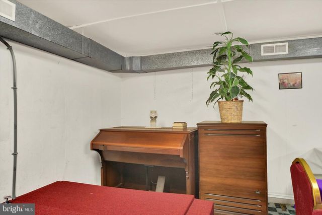 920 WHITMORE AVE, Baltimore, MD 21216