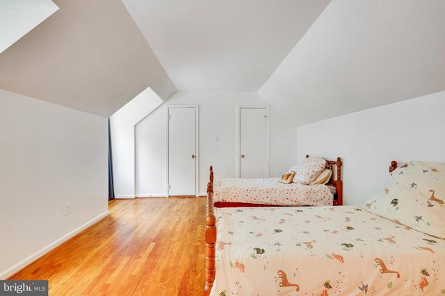 1427 LAUREL RD, Vienna, VA 22182