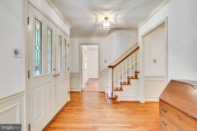 1427 LAUREL RD, Vienna, VA 22182
