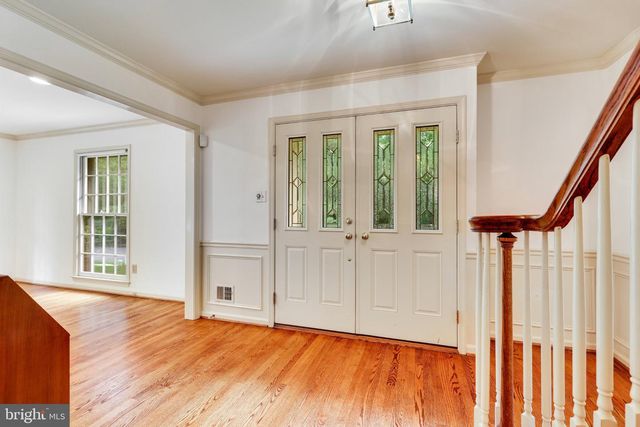 1427 LAUREL RD, Vienna, VA 22182
