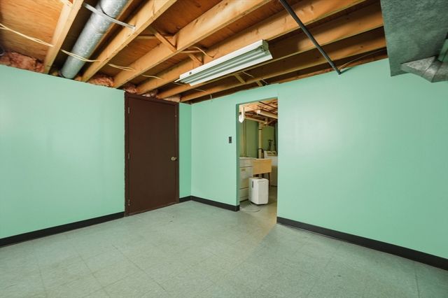 1966 Highland Ave, Fall River, MA 02720