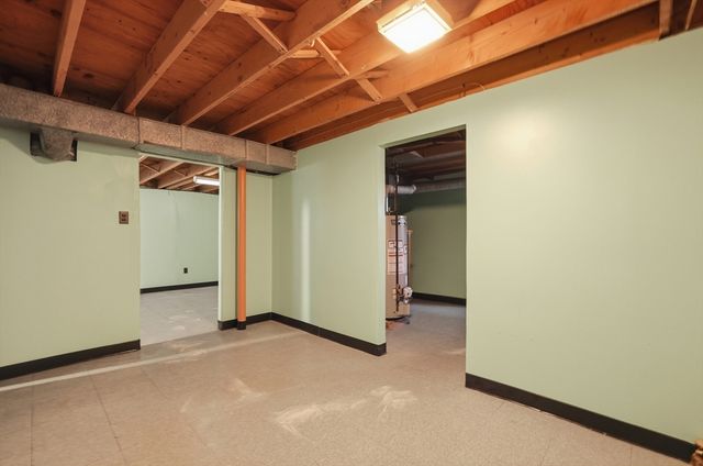 1966 Highland Ave, Fall River, MA 02720