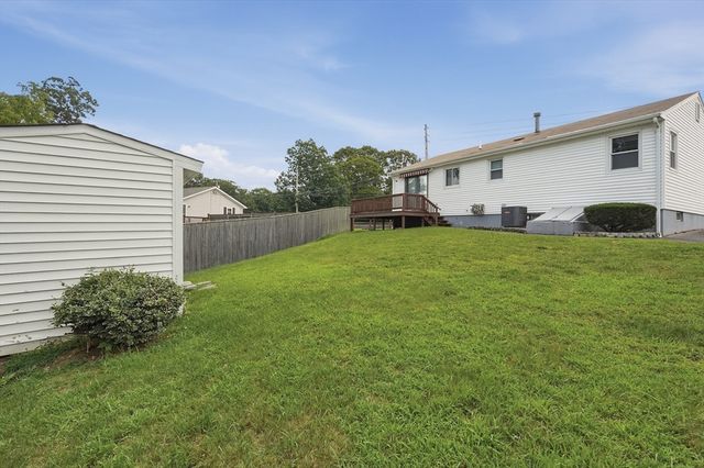 1966 Highland Ave, Fall River, MA 02720