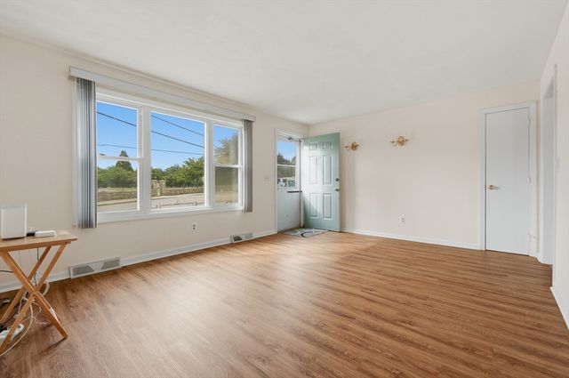 1966 Highland Ave, Fall River, MA 02720