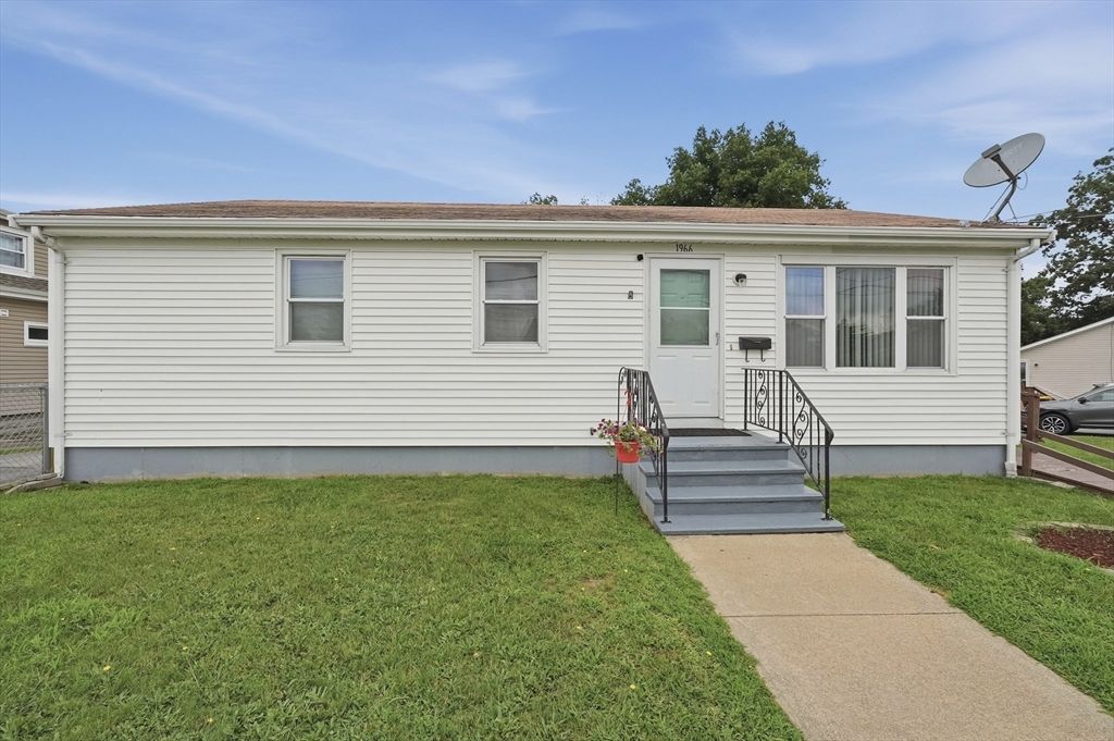 1966 Highland Ave, Fall River, MA 02720
