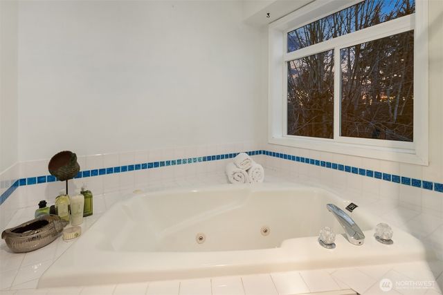 10834 53rd Place W, Mukilteo, WA 98275