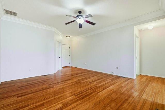 1069 S Red Cedar Avenue, Springfield, MO 65802