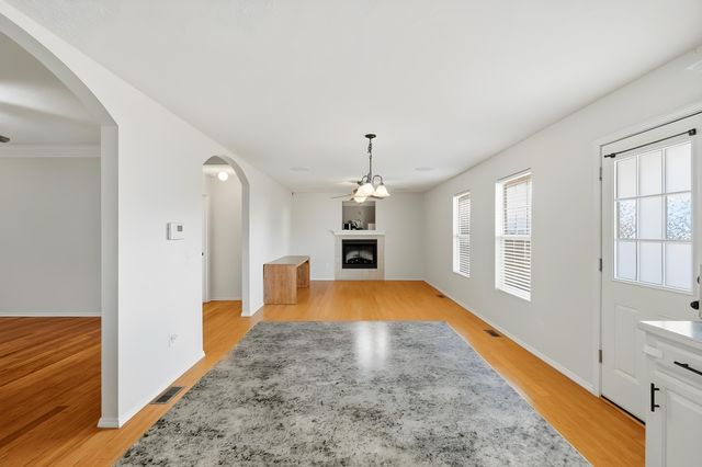 1069 S Red Cedar Avenue, Springfield, MO 65802