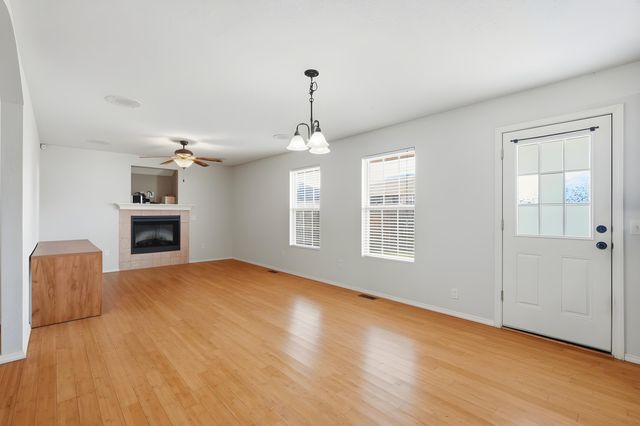 1069 S Red Cedar Avenue, Springfield, MO 65802