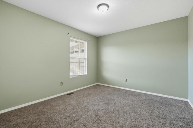 1069 S Red Cedar Avenue, Springfield, MO 65802