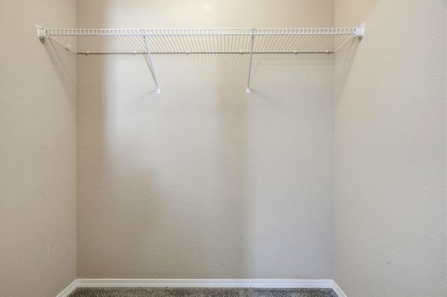 1069 S Red Cedar Avenue, Springfield, MO 65802