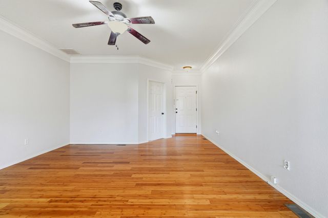 1069 S Red Cedar Avenue, Springfield, MO 65802