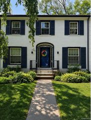 16705 Plainview Avenue, Detroit, MI 48219