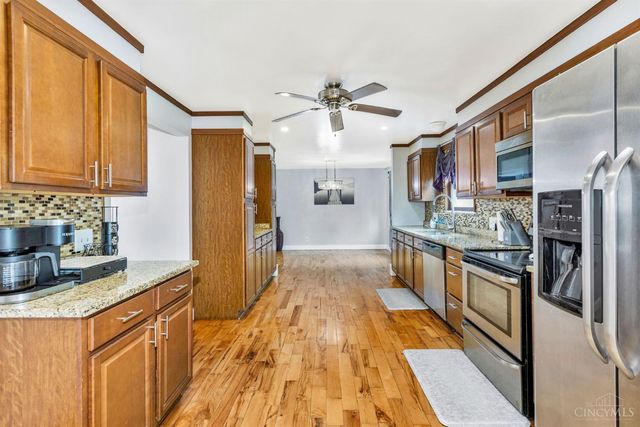 9181 Sunderland Way, West Chester, OH 45069