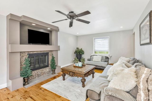 9181 Sunderland Way, West Chester, OH 45069