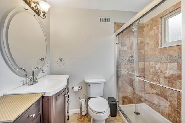 9181 Sunderland Way, West Chester, OH 45069