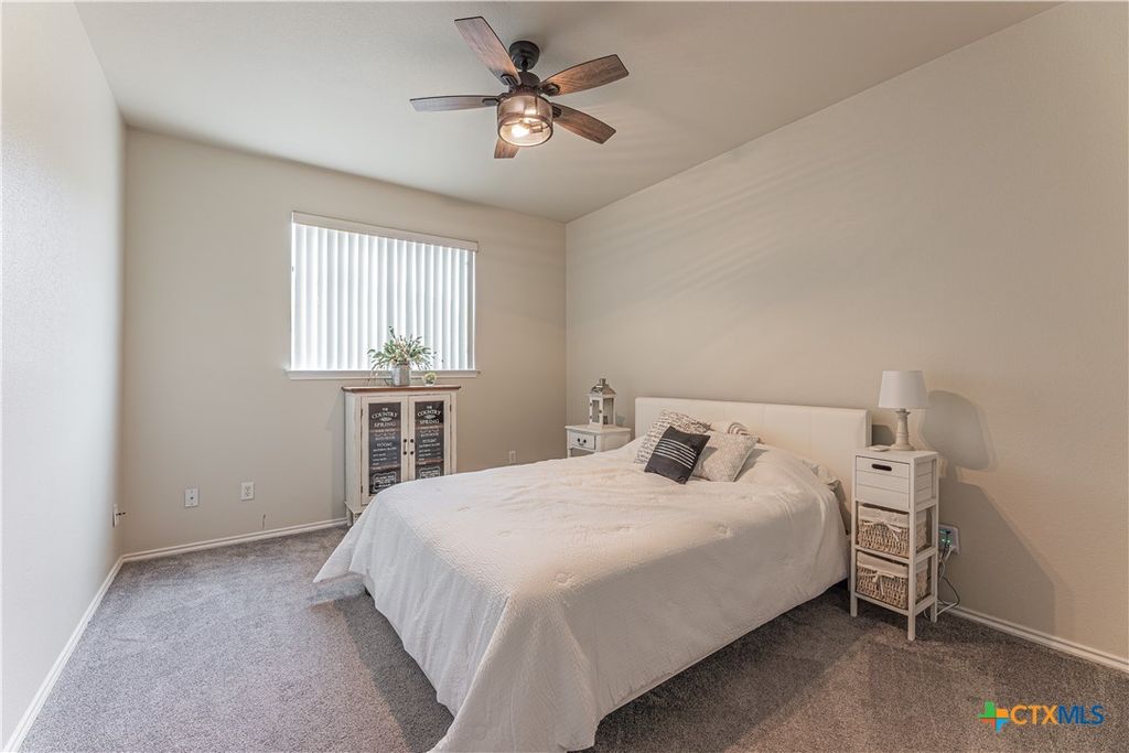 Image 16 of property listing at 5711 Chuckwagon Circle, Killeen, TX 76542